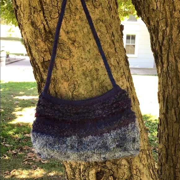 Blue lined Felted Wool crossbody Bag. - Picture 2 of 2